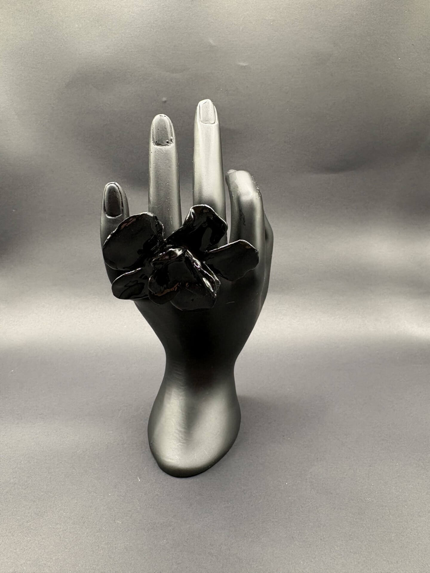 Anillo Magnolia Negro