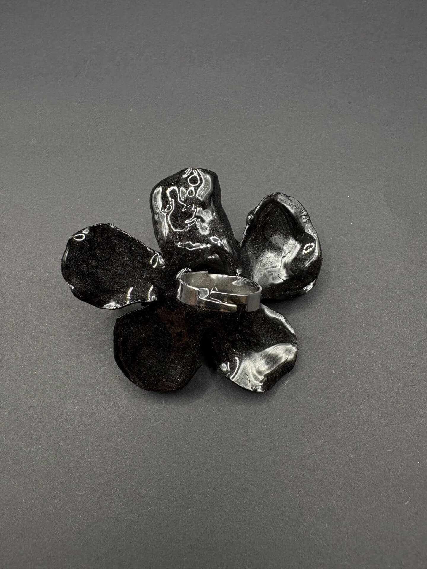 Anillo Magnolia Negro