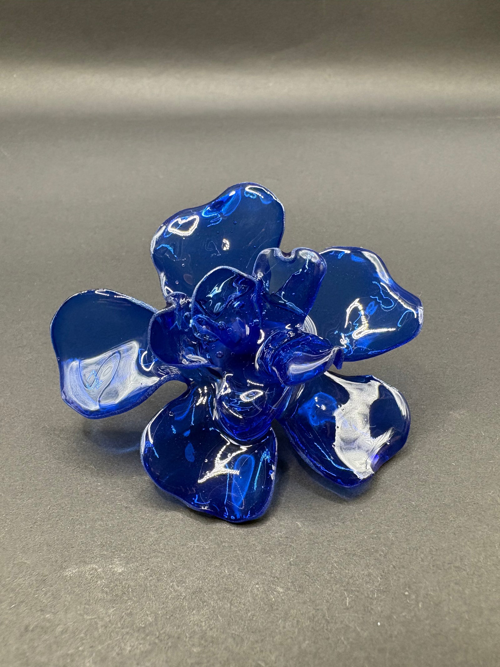 Anillo Magnolia azul marino