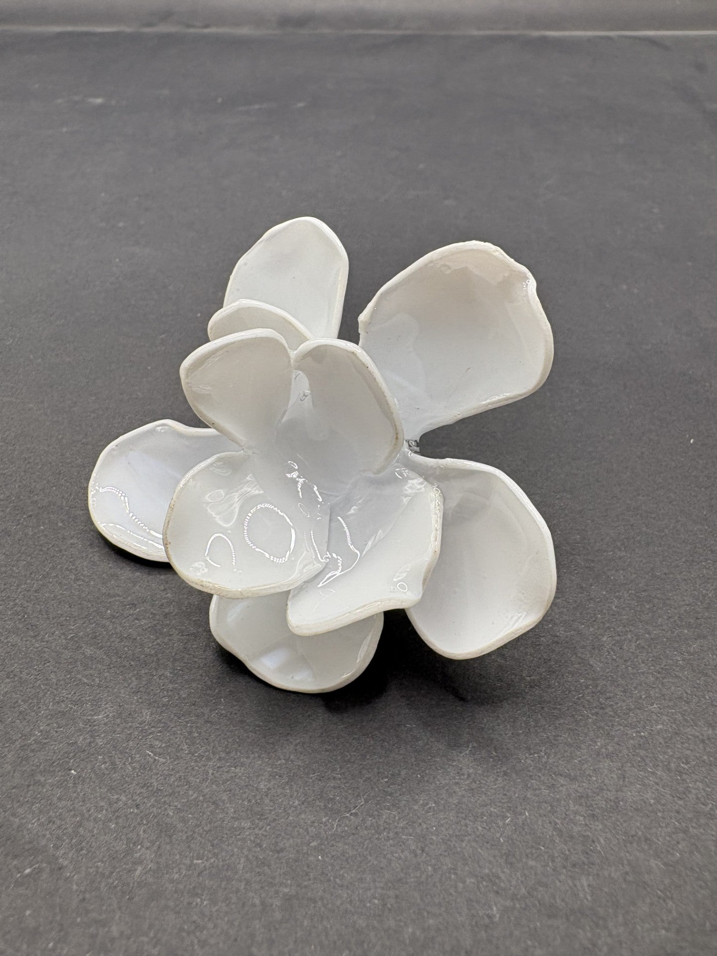 Anillo Magnolia Blanco Opaco