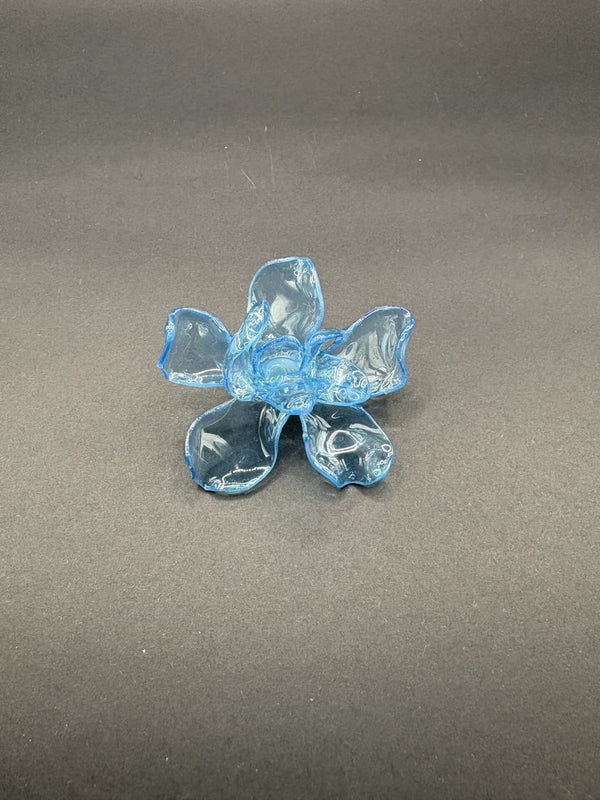 Anillo Magnolia azul transparente