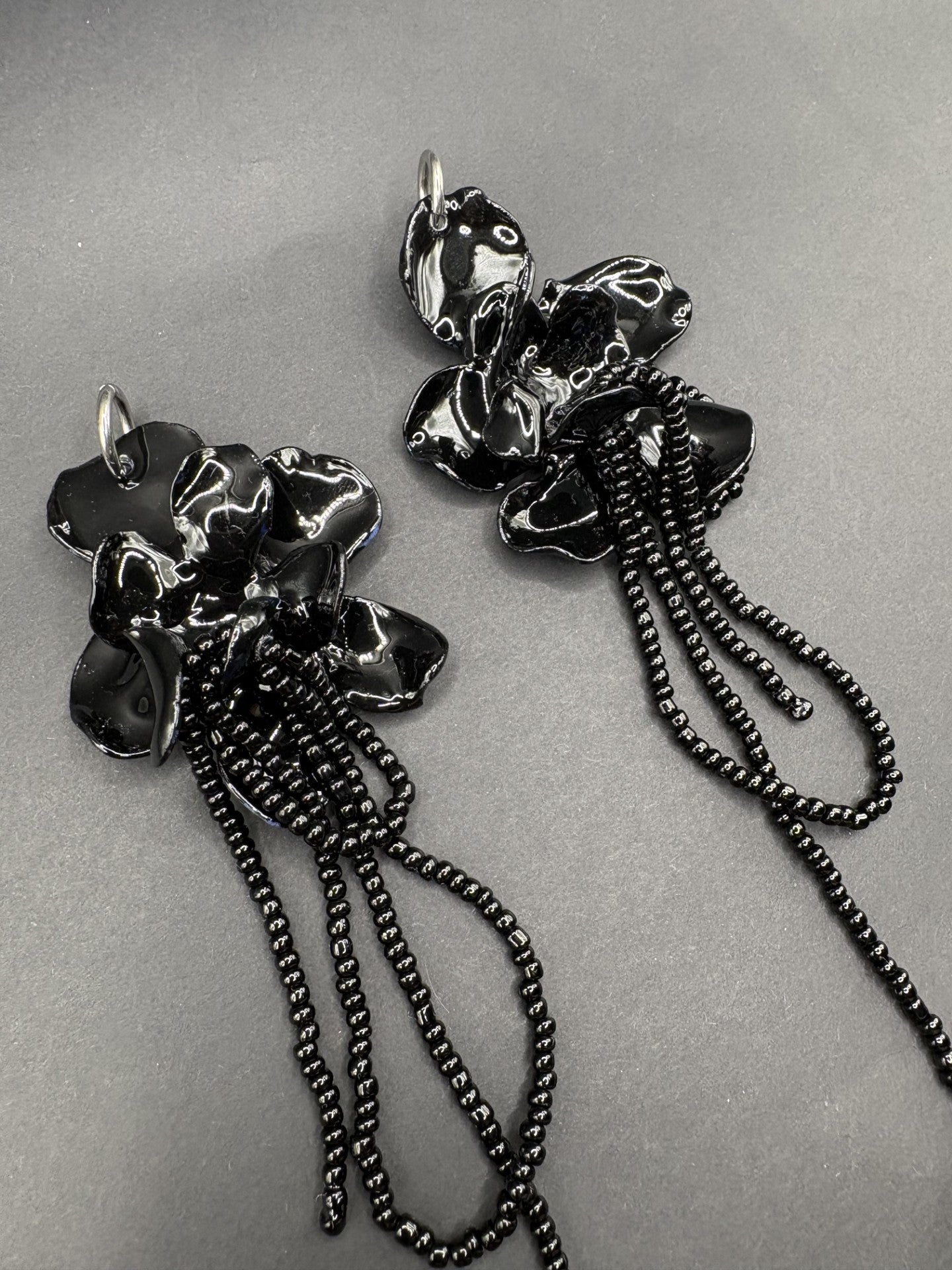 Pendientes Amaranto Negros