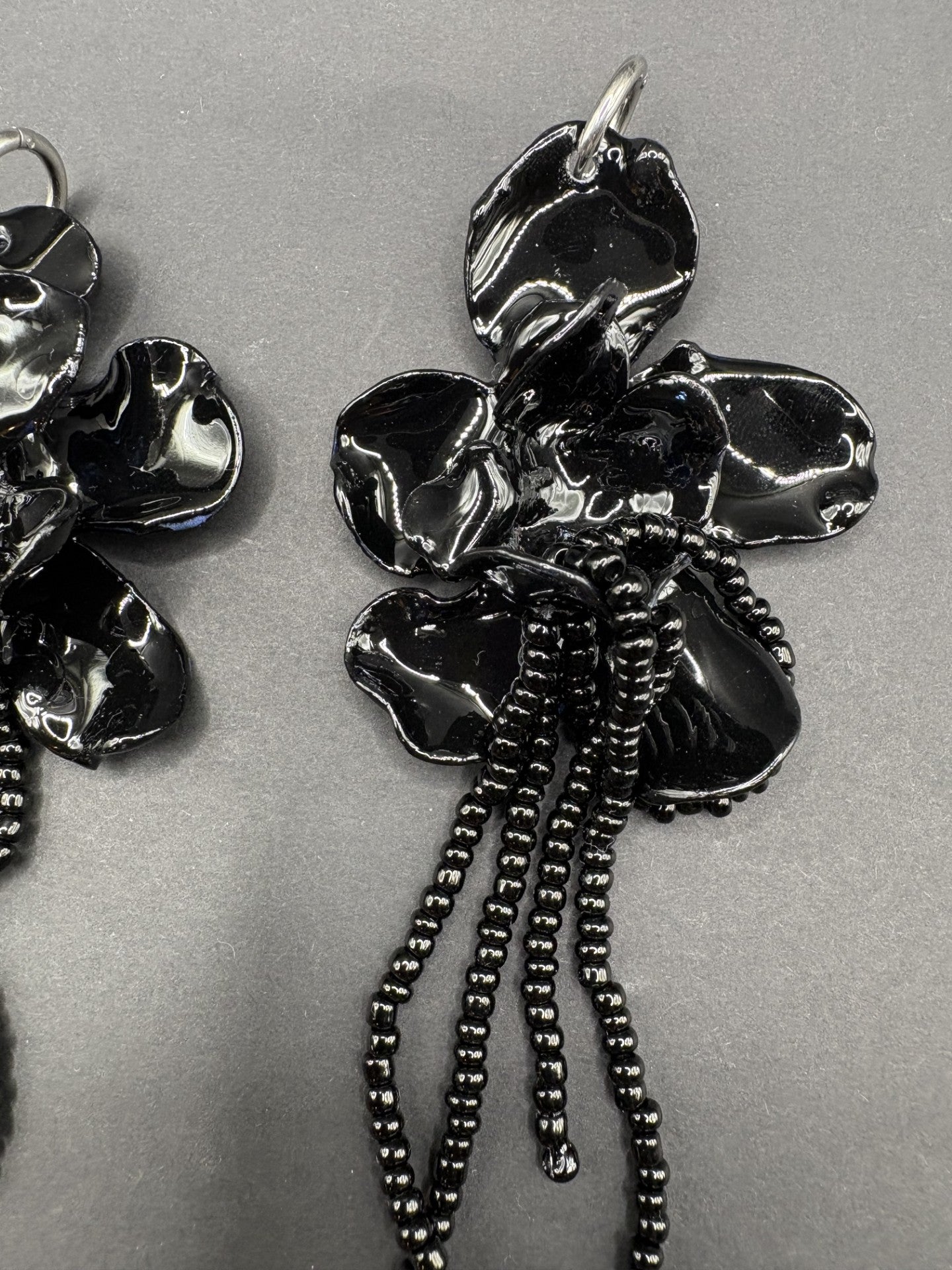 Pendientes Amaranto Negros