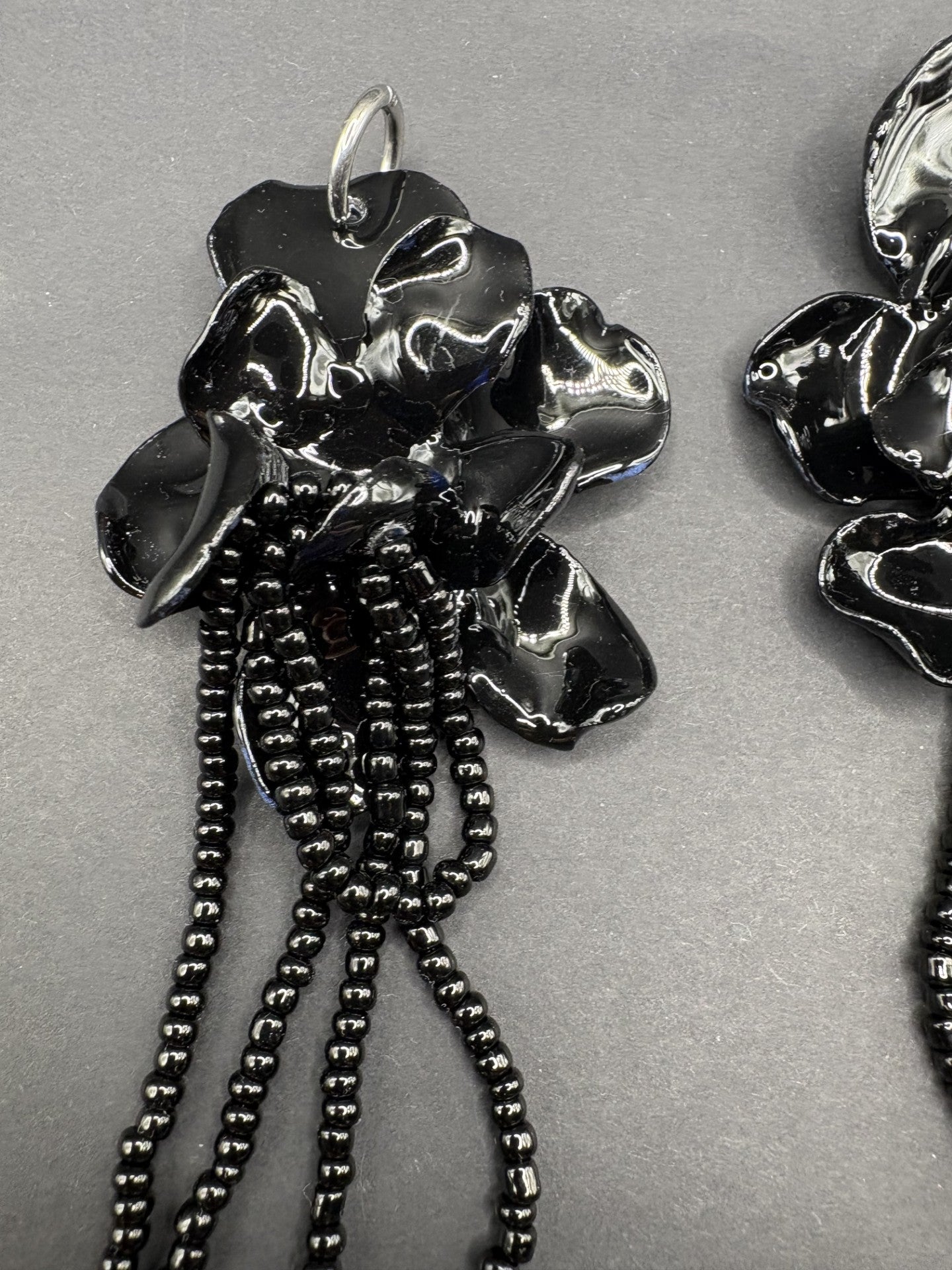 Pendientes Amaranto Negros